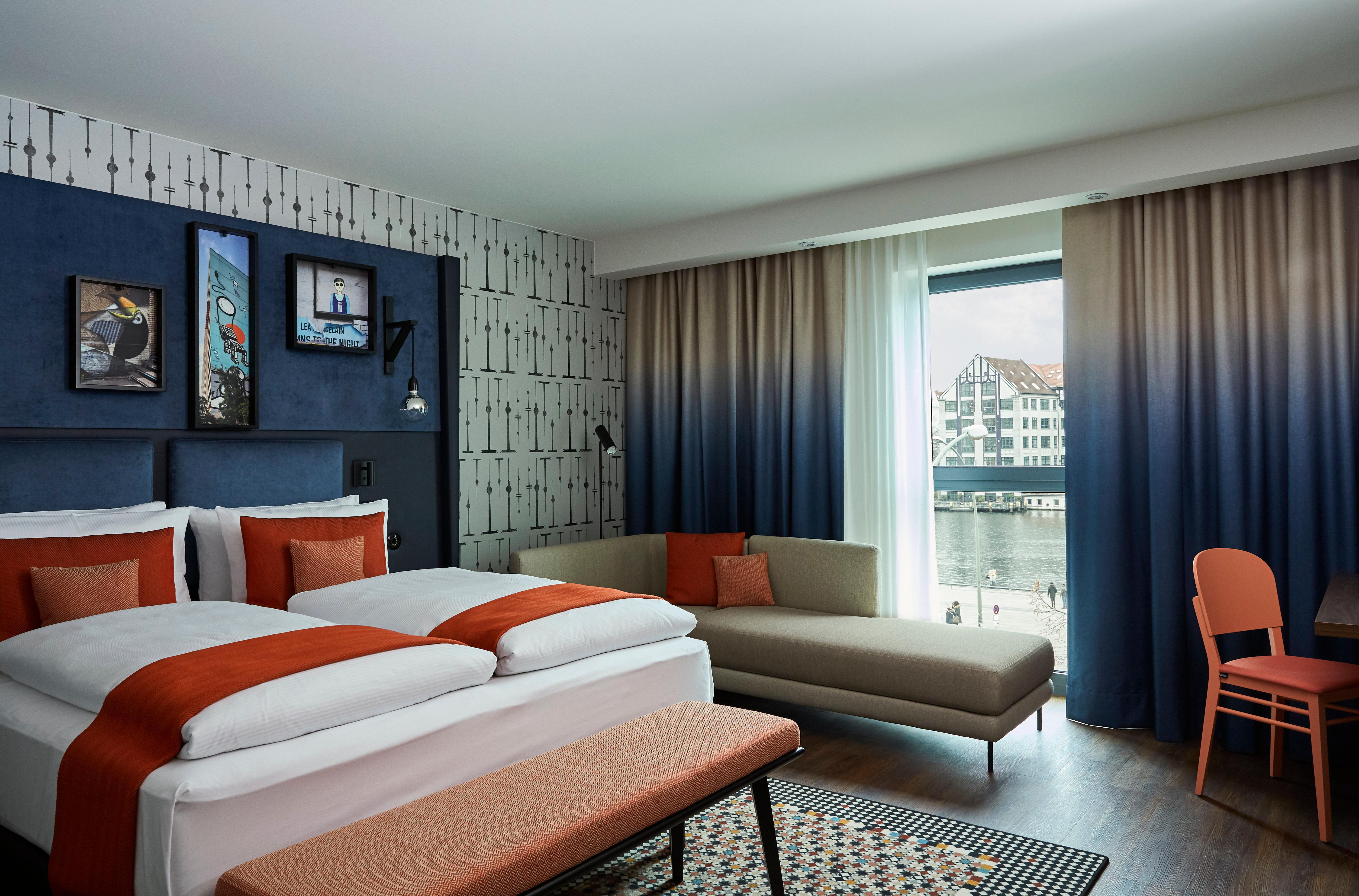 Hotel Indigo Berlin - East Side Gallery Exterior photo